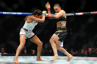 Julianna Peña feet photo thumbnail