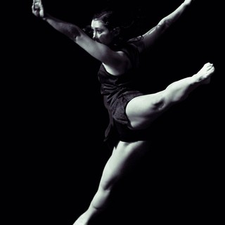 Julianna Rose Mauriello feet photo thumbnail