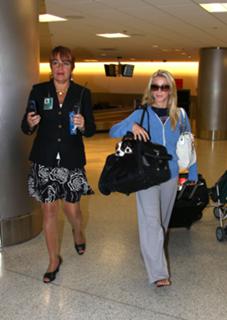 Julianne Hough feet photo thumbnail