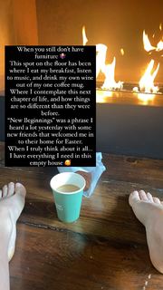 Julianne Hough feet photo thumbnail