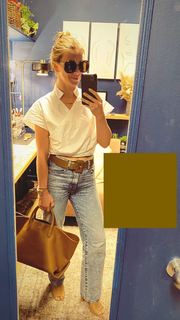 Julianne Hough feet photo thumbnail