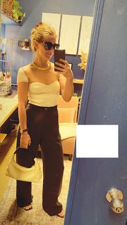 Julianne Hough feet photo thumbnail