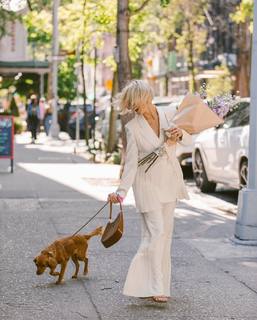 Julianne Hough feet photo thumbnail