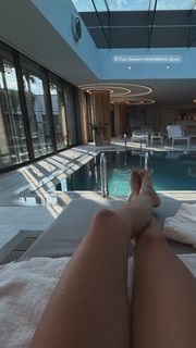 Julianne Hough feet photo 9