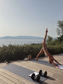 Julianne Hough feet photo 1