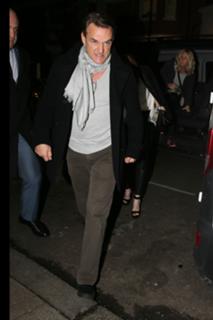 Julianne Moore feet photo thumbnail