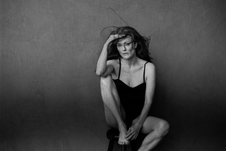 Julianne Moore feet photo thumbnail