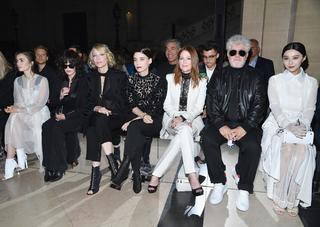 Julianne Moore feet photo thumbnail