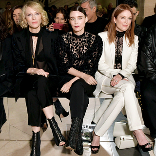 Julianne Moore feet photo thumbnail
