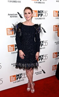 Julianne Moore feet photo thumbnail