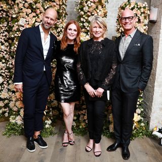 Julianne Moore feet photo thumbnail