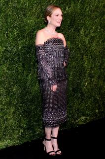 Julianne Moore feet photo thumbnail