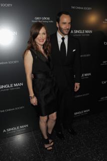 Julianne Moore feet photo thumbnail