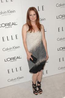 Julianne Moore feet photo thumbnail