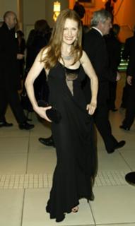 Julianne Moore feet photo thumbnail