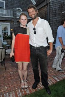 Julianne Moore feet photo thumbnail