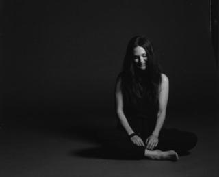 Julianne Moore feet photo thumbnail