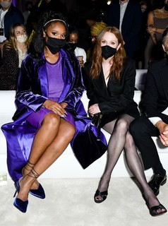 Julianne Moore feet photo thumbnail