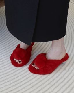 Julianne Moore feet photo 5