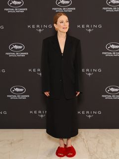 Julianne Moore feet photo 1
