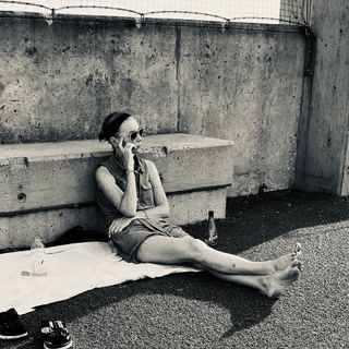 Julianne Nicholson feet photo thumbnail