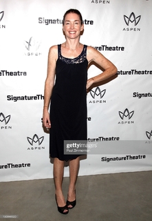 Julianne Nicholson feet photo thumbnail