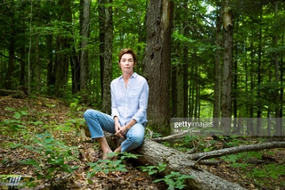 Julianne Nicholson feet photo thumbnail