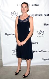 Julianne Nicholson feet photo thumbnail