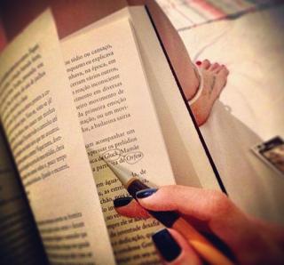 Julianne Trevisol feet photo 2