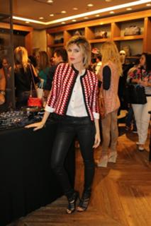 Julianne Trevisol feet photo 2