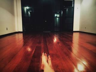 Julianne Trevisol feet photo 8