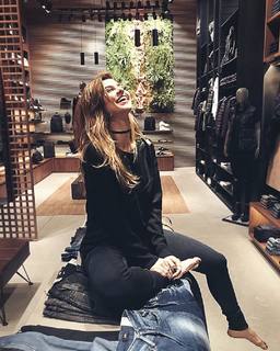 Julianne Trevisol feet photo 10