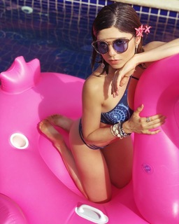 Julianne Trevisol feet photo 1