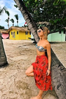 Julianne Trevisol feet photo 16