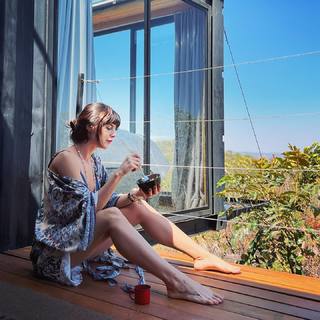 Julianne Trevisol feet photo 9