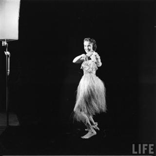 Julie Adams feet photo 3