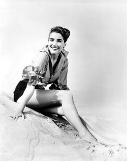 Julie Adams feet photo 6