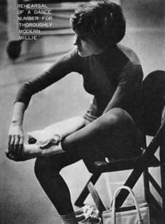 Julie Andrews feet photo thumbnail