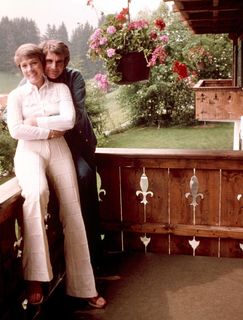 Julie Andrews feet photo thumbnail