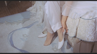 Julie Andrews feet photo thumbnail