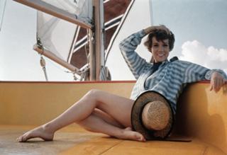 Julie Andrews feet photo thumbnail