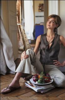 Julie Andrieu feet photo 2