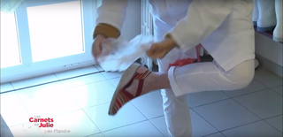 Julie Andrieu feet photo 7
