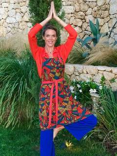 Julie Andrieu feet photo 8
