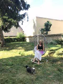 Julie Andrieu feet photo 5