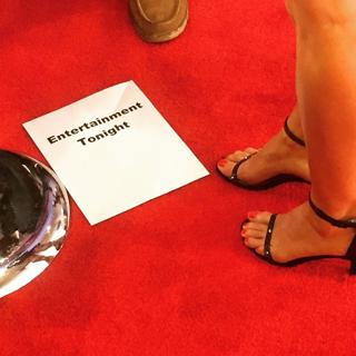 Julie Ann Emery feet photo thumbnail