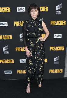 Julie Ann Emery feet photo thumbnail