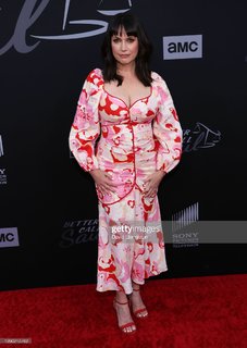 Julie Ann Emery feet photo thumbnail