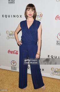 Julie Ann Emery feet photo 5