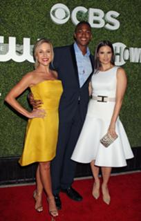 Julie Benz feet photo thumbnail